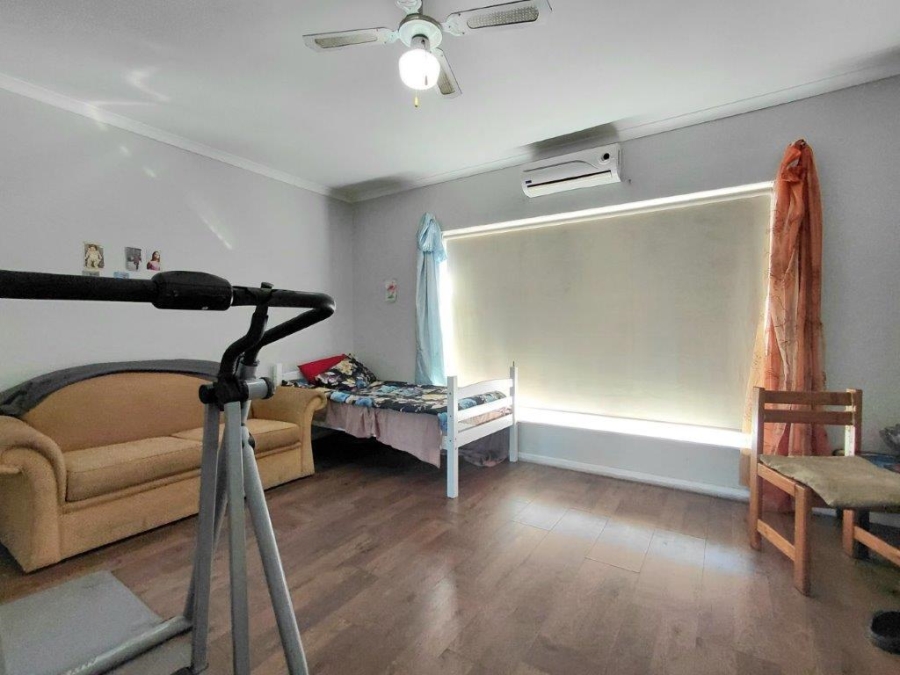 4 Bedroom Property for Sale in Rusthof Western Cape